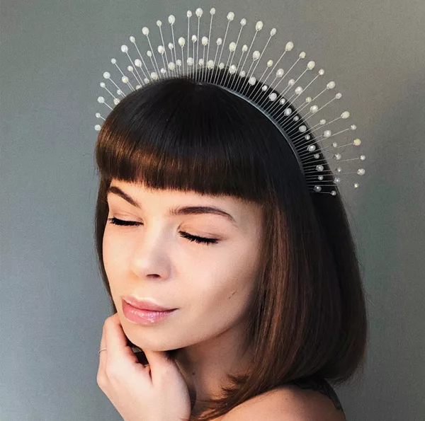 30 Wedding Tiaras For 2020 That Are Just As Unique As You