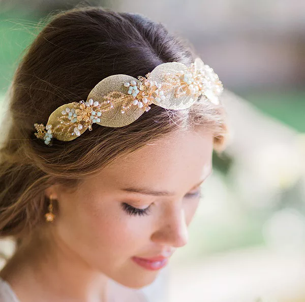 30 Wedding Tiaras For 2020 That Are Just As Unique As You